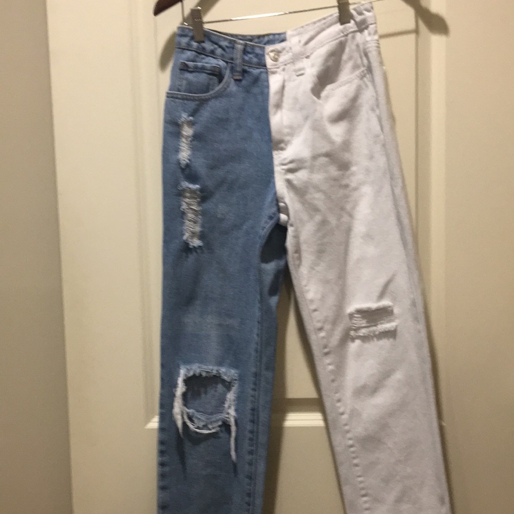 Shein women’s distressed full color block denim jeans size XS white/blue
